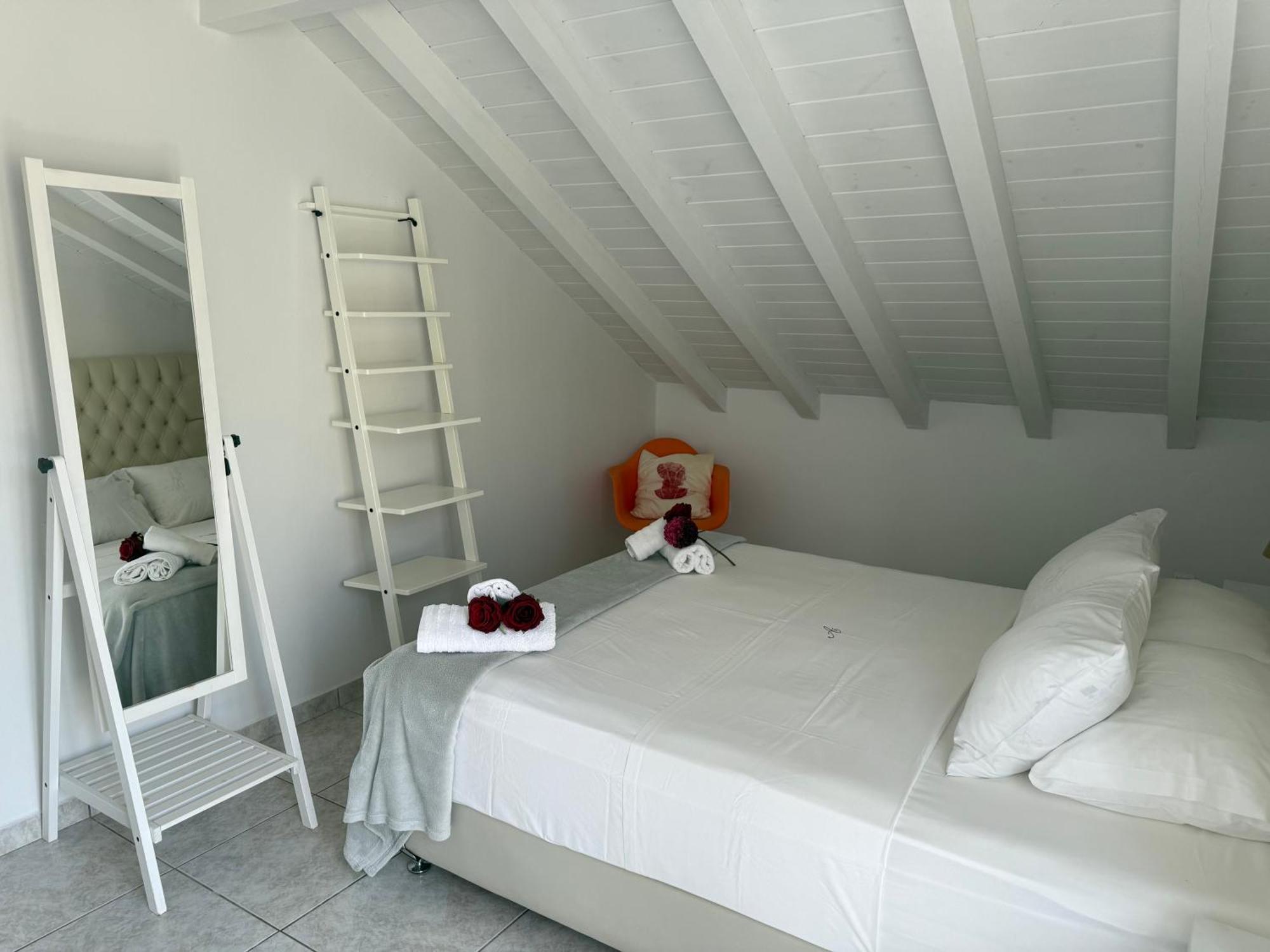 Angel Apartment Фискардо Екстериор снимка